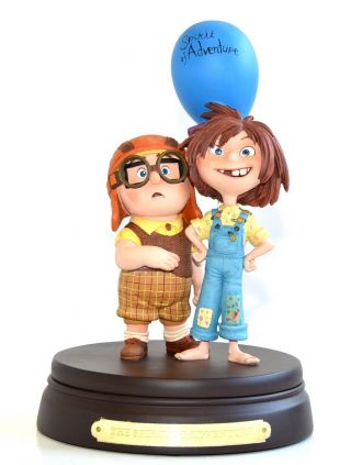 Disney Pixar Up Carl & Ellie Figure Limited Edition,  Disneyland Paris Exclusive