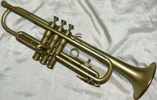 Vintage Totally Olds Ambassador Trumpet With Case And Mouthpiece