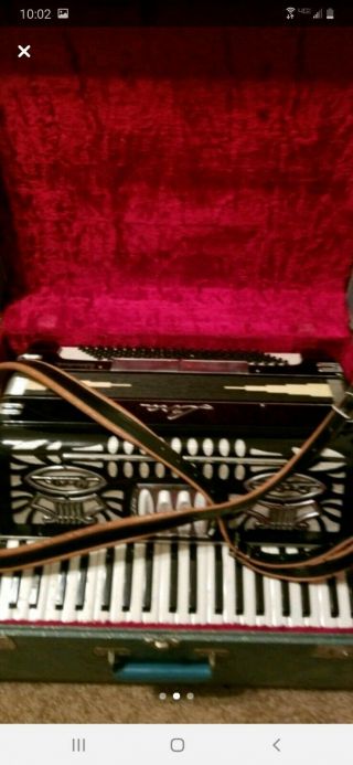 Vintage Lira Centro Matic Accordion with Case by International 2