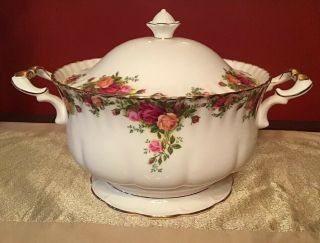 Royal Albert Vintage 1962 Old Country Roses Covered Soup Tureen Made In England