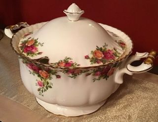 ROYAL ALBERT VINTAGE 1962 OLD COUNTRY ROSES COVERED SOUP TUREEN MADE IN ENGLAND 3