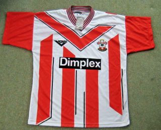Tags Vintage Southampton Football Club Home Shirt 1993 - 1995 Size 46 " - 48 "