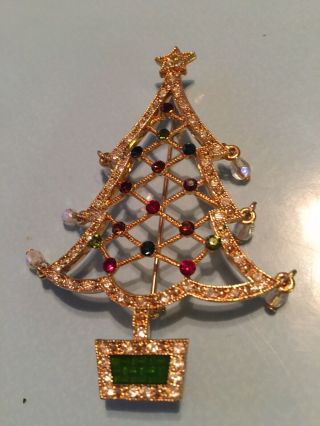 Avon 2005 2nd Annual Christmas Tree Pin Very Delicate Dangles And Rhinestones