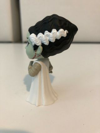 Funko Mystery Mini Universal Monsters Bride Of Frankenstein 2