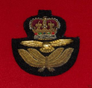 Royal Canadian Air Force Officers Gold Wire Cap Badge