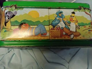 1983 Sesame Street Metal Lunch Box - Vintage - - Aladdin.  Muppets Inc 3