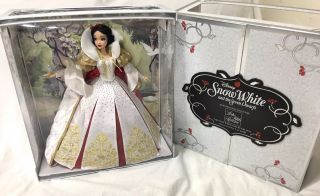 Disney Limited Edition 17 " Snow White Le Doll 1/1000 Saks Exclusive Nib