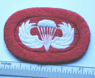 Artillery Units,  Oval With Basic Para Wing,  Nam Hand Sewn,  Period