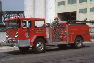 Buffalo Ny Engine 10 1974 American Lafrance Pumper - Fire Apparatus Slide
