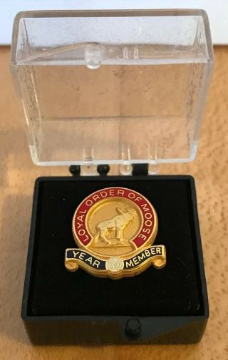 Loyal Order of Moose 30 Year Member Anniversary Club Pin In Case 2