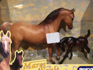 Breyer Arabian Mare and Foal 62003 Horse 1:12 Scale.  j9 2