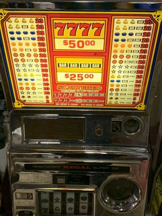 Vintage Honey Bee Aristocratic Regal Slot Machine