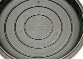 Vintage Griswold 7 Cast Iron Lid 1097 Self Basting Patented