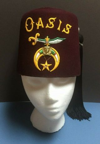 Shriners Oasis Fez Hat - Size 7 - 1/8 With Side Pin W/stones And Inside Form
