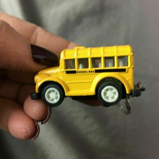 School Bus Keychain Keyring Yellow Metal 3
