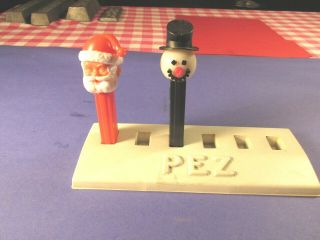 Vintage Pez Dispensers Santa Clause & Frosty No Feet With Pez Stand