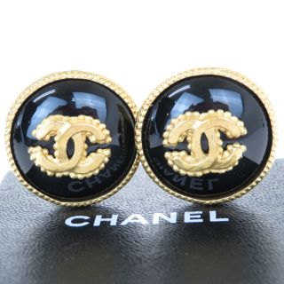 Authentic Chanel Cc Logo Earrings Gold - Tone Clip - On France 96a Vintage 62bj109