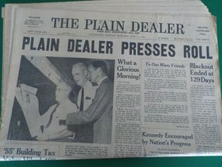 Vintage The Plain Dealer Apr 8,  1963 - Plain Dealer Presses Roll (mh)
