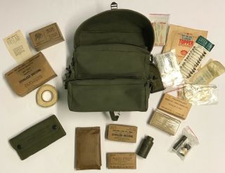 Vietnam Era Us Army M3 Medic Bag With Contents