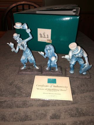 Disneyanna Wdcc “beware Of Hitchhiking Ghosts” Haunted Mansion Figures 5/1500