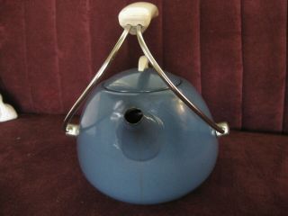 Noritake Colorwave Mid Century Modern 50’s Atomic Enamel Tea Kettle blue 2