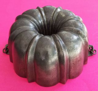 1891 Griswold Frank W Hay & Sons,  Johnstown Pa Cast Iron Cake Mold Bundt Pan 965