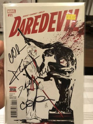 Signed Daredevil Comic Book 11 By Charlie Cox,  Deborah Ann Woll,  Elden Henson