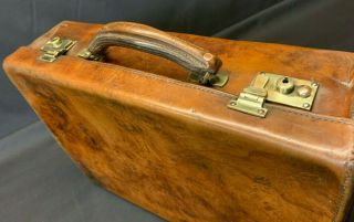 Solid Bridle Leather Vintage English Attache Suitcase Briefcase 9th Lancers