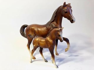 Breyer Vintage Arabian Mare And Foal