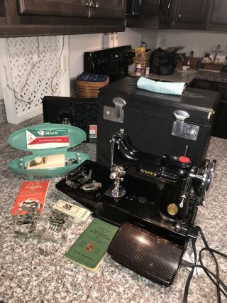 Vintage 1946 Singer 221 Featherweight Sewing Machine & Case -