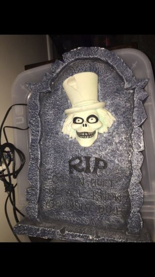 Disney Halloween Haunted Mansion Hitchhiking Ghost Ezra Lighted Tombstone Prop