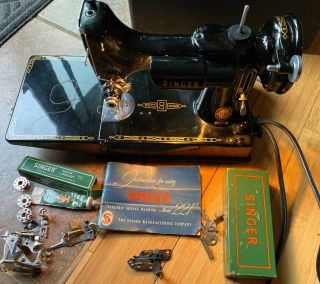 Vintage 221 Featherweight Singer Sewing Machine W/case &