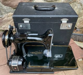 Vintage 221 Featherweight Singer Sewing Machine W/Case & 3