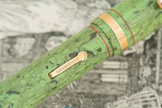 Vintage Conklin Endura Fountain Pen Oversize Lime Green Ready to Write 2