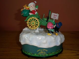 John Deere Masterpiece Editions Holiday Tractor Music Box Plays White Christmas