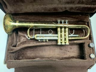 Vintage (1980) Vincent Bach Stradivarius B - flat Trumpet 3