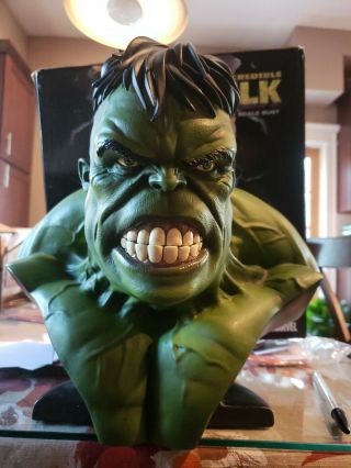 Sideshow The Incredible Hulk Legendary Scale Bust 116/400