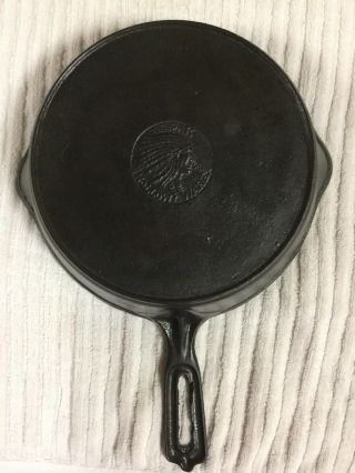 Vtg Wapak Cast Iron Skillet With Indian Head And Heat Ring Sits Flat