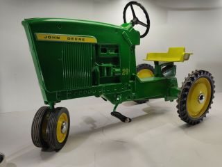 Vintage Ertl John Deere 20 Series Ride On Pedal Farm Toy Tractor Little Farmer