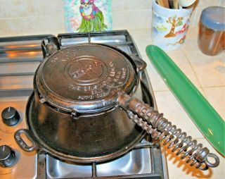 Griswold Waffle Iron No.  8 314a Tall Base Stand 88 Handles Cast Iron