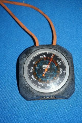 Vintage Swiss Made Thommen Altimeter Barometer Switzarland