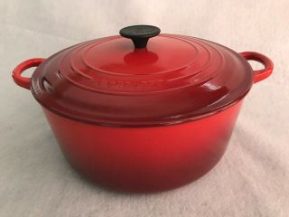 Le Creuset “28” Red Cerise Cast Iron Enamel Pot 7.  25 Qt Dutch Oven W/ Lid France
