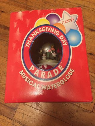 Macy’s Thanksgiving Day Parade Musical Water Globe Dated 2000