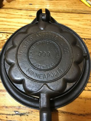 Griswold Alfred Andresen Heart & Star Shaped Cast Rosette Waffle Iron & Base 8 2