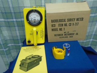 Victoreen Cdv - 717 Model 1 Radiation Detector With Remote Cable 25590