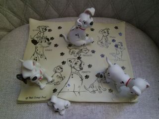 Vintage Rare Art Of Disney 101 Dalmations Sheet Figural Book Scene Porcelain Box