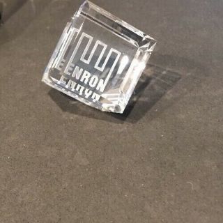 Nib Enron Glass Cube