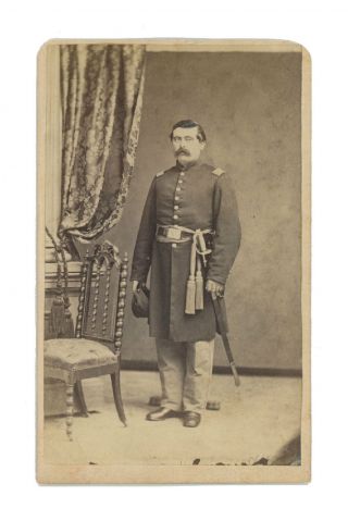 Civil War Cdv Of Union Infantry Officer Armed With Sword