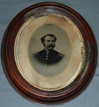 Ferrotype Portrait Photo Civil War Era Soldier in Uniform Oval Framed 2