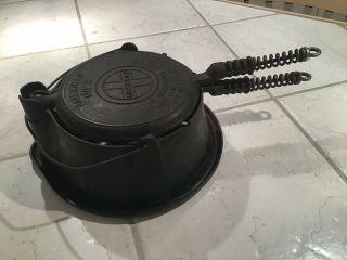 Griswold Cast Irom Waffle Maker No.  8